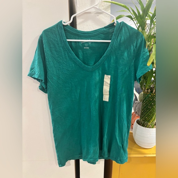 Universal Thread Turquoise Tee - Picture 1 of 3